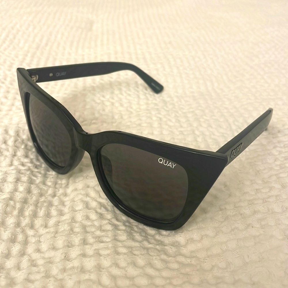 Quay Shades